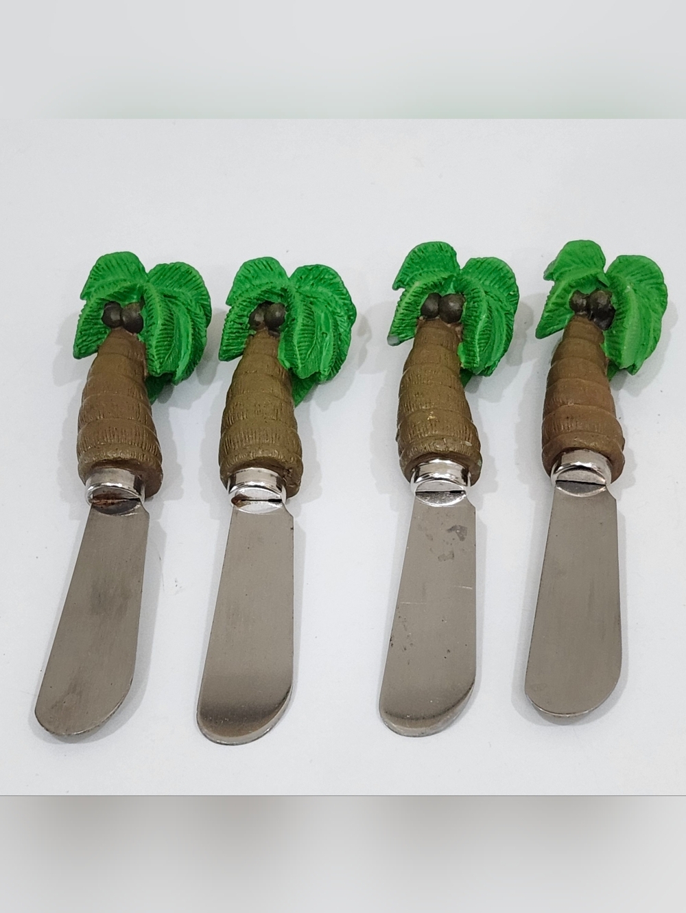 Palm Trees Cheese Spreaders Charcuterie Board Knives Set of 4 Boston Warehouse